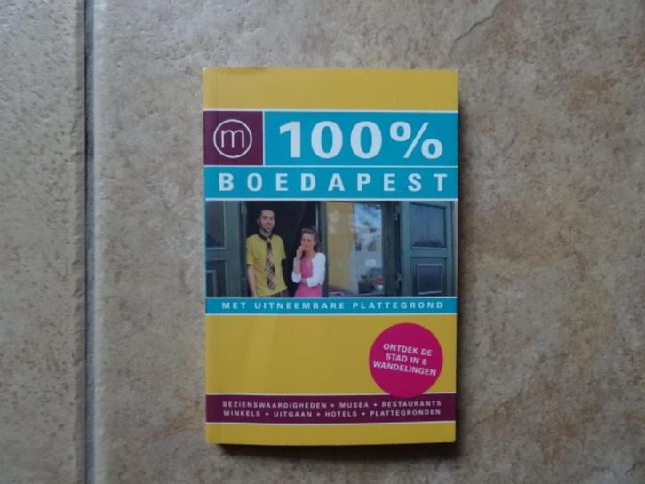 100% Boedapest reisgids met plattegrond ; time to momo, Boeken, Reisgidsen, Zo goed als nieuw, Reisgids of -boek, Europa, Overige merken