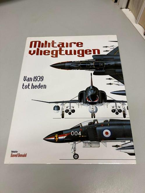 Militaire vliegtuigen van 1939 tot heden, Boeken, Oorlog en Militair, Gelezen, Luchtmacht, Ophalen of Verzenden