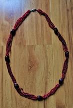 Mooie lange boho Ibiza kralenketting rood 6 strengen 78 cm, Ophalen of Verzenden, Nieuw, Rood, Kunststof