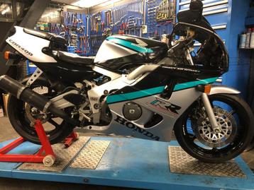 honda cbr400rr onderdelen nc29 beschikbaar voor biedingen