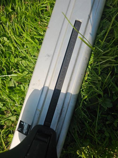 Set Thule Dakdragers - - Prius, Auto diversen, Dakdragers, Gebruikt, Ophalen of Verzenden