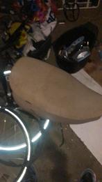 Vespa lx50 zadel beige, Fietsen en Brommers, Brommeronderdelen | Scooters, Ophalen of Verzenden, Zo goed als nieuw