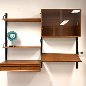 Poul Cadovius by Royal System vintage modulair wandsysteem beschikbaar voor biedingen