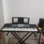 Yamaha YPT 230 Keyboard met beschermhoes en onderstel, 61 toetsen, Yamaha, Ophalen of Verzenden, Zo goed als nieuw