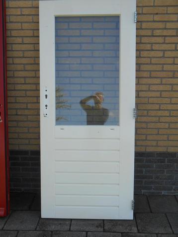 Hardhouten buitendeur 85,5 x 198,2 dubbelglas met inkeping v beschikbaar voor biedingen