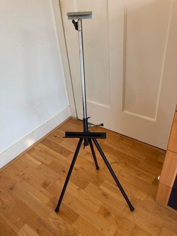 Twee Veldezels - Schildersezels beschikbaar voor biedingen