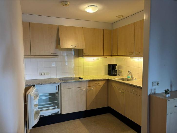 Complete L-vormige keuken – 2,53 x 1,82 m – met apparatuur, Huis en Inrichting, Keuken | Complete keukens, Zo goed als nieuw, Hoekkeuken