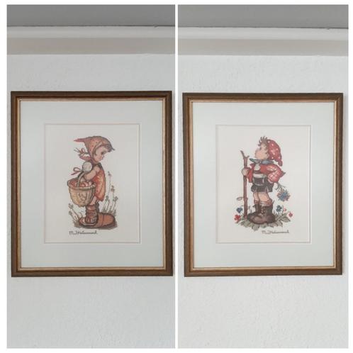 2 geborduurde schilderijtjes van HJ Hummel, jongen en meisje, Huis en Inrichting, Woonaccessoires | Schilderijen, Tekeningen en Foto's