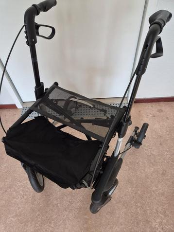Rollator  beschikbaar voor biedingen