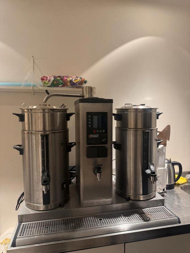 Bravilor B10 HW, Witgoed en Apparatuur, Koffiezetapparaten, Gebruikt, Gemalen koffie, Koffiemachine, 10 kopjes of meer, Ophalen