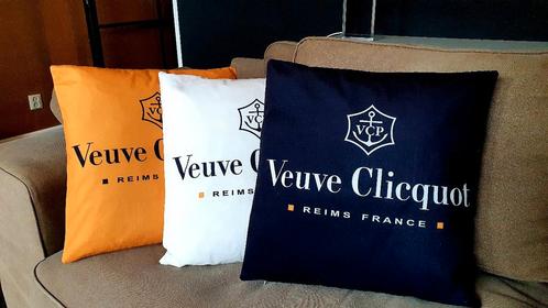 Veuve Clicquot Velours Dubbelprint Kussenhoezen., Huis en Inrichting, Woonaccessoires | Kussens, Nieuw, Vierkant, Ophalen of Verzenden