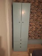 Smastad kledingkast, Ophalen