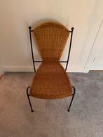 Stijlvolle rieten stoel met stalen frame, Ophalen, Gebruikt, Bruin, Riet of Rotan