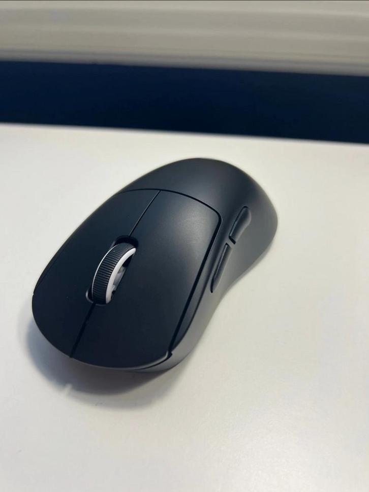 Logitech g pro x superlight, Computers en Software, Muizen, Zo goed als nieuw, Ophalen