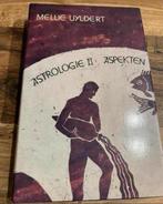 Astrologie 2 aspekten, Astrologie, Ophalen of Verzenden, Zo goed als nieuw