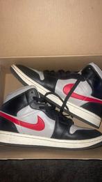 Jordan mid 1, Kleding | Heren, Schoenen, Ophalen of Verzenden, Zo goed als nieuw