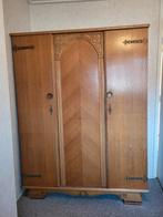 Gratis antieke linnenkast, reeds gedemonteerd., Ophalen of Verzenden, Gebruikt