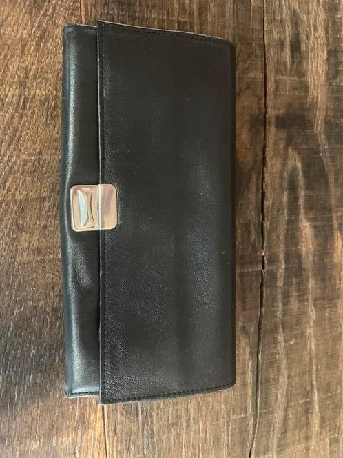 Grote lederen portomonnee met vele vakken, Sieraden, Tassen en Uiterlijk, Portemonnees, Zo goed als nieuw, Overige merken, Zwart