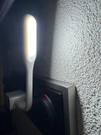 Nieuw, klein USB (lees) lampje, Caravans en Kamperen, Ophalen of Verzenden, Nieuw