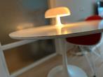 Saarinen-geïnspireerde Knoll tafel, Ophalen