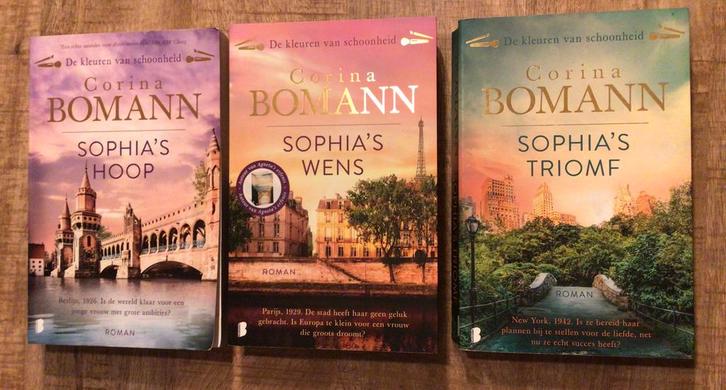 Corina Bomann – Trilogie De Kleuren van Schoonheid ( Sophia), Boeken, Romans, Zo goed als nieuw, Europa overig, Ophalen of Verzenden