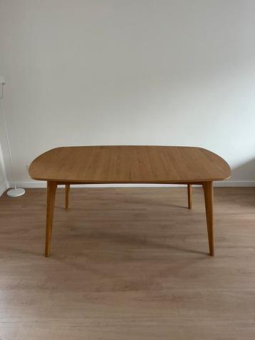 Te koop - eiken eettafel 180x102 cm (uitschuifbaar) beschikbaar voor biedingen