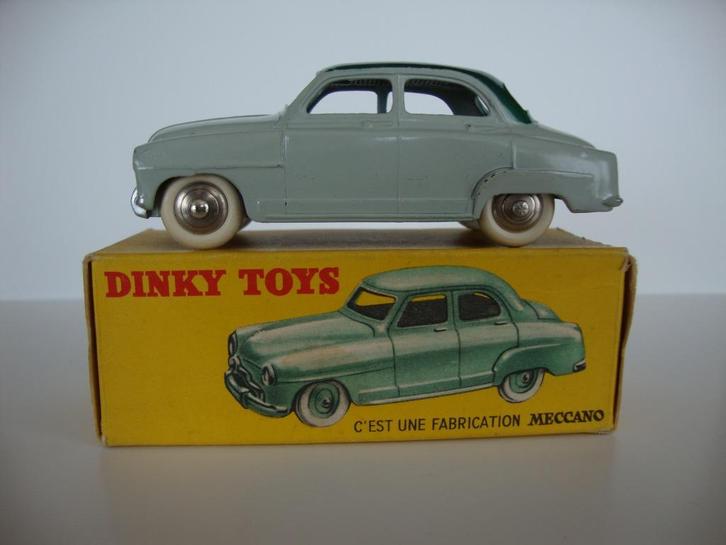 Dinky Toys nr 24U Simca 9 Aronde Elysée 1957, Hobby en Vrije tijd, Modelauto's | 1:43, Zo goed als nieuw, Auto, Dinky Toys, Ophalen of Verzenden