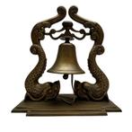 Grote messing scheepsbel met dolfijnen, Verzamelen, Ophalen of Verzenden, Gebruikt, Motorboot of Zeilboot, Gebruiksvoorwerp