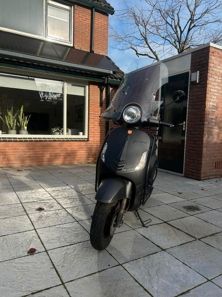 La Souris Sourini special edition mat zwart 45 km/h, Fietsen en Brommers, Snorfietsen en Snorscooters, Gebruikt, Overige merken