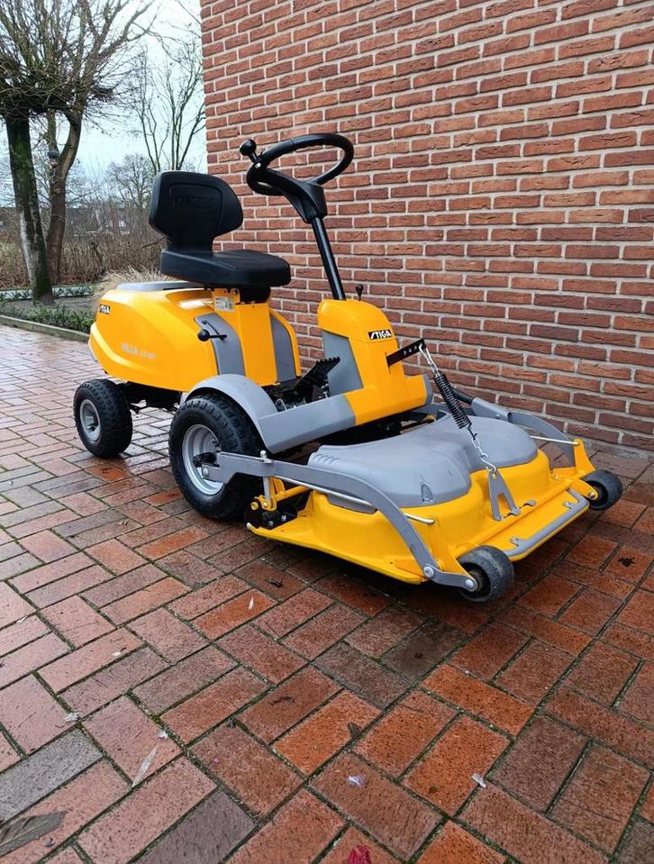 STIGA VILLA 12 HST/ 85 CM COMBI MAAIDEK ZITMAAIER, Tuin en Terras, Grasmaaiers, Zo goed als nieuw, Benzine-grasmaaier, 50 cm of meer