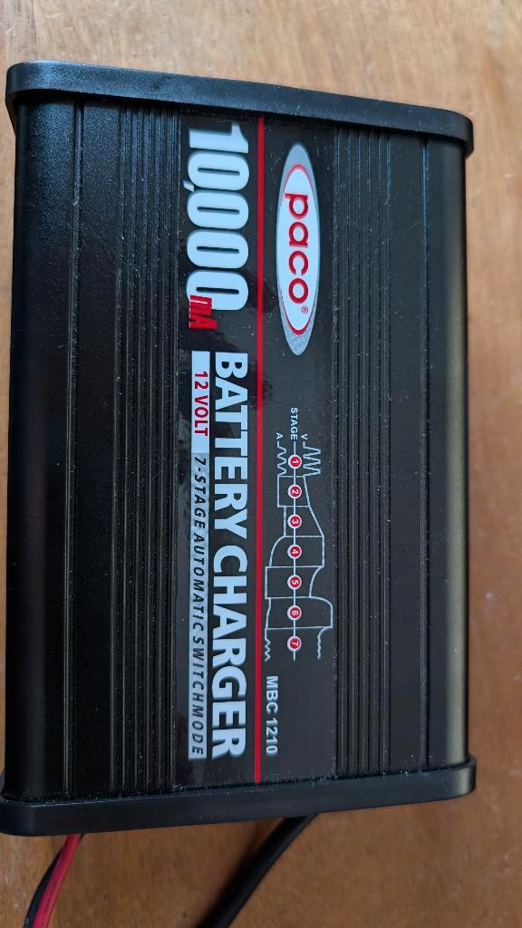 Paco mbc-1210 zware acculader voor boot of caravan, Caravans en Kamperen, Kampeeraccessoires, Zo goed als nieuw, Ophalen of Verzenden