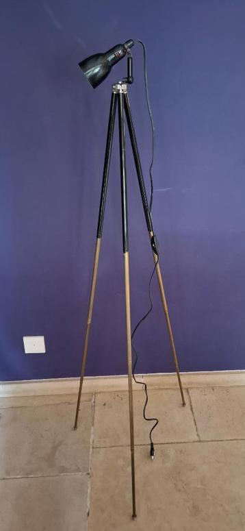 Vintage lees lamp/bakelieten bureau lamp/Singer lamp beschikbaar voor biedingen