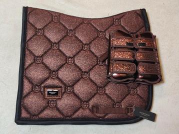 Limited Edition Equestrian Stockholm Mahogany Glimmer full beschikbaar voor biedingen