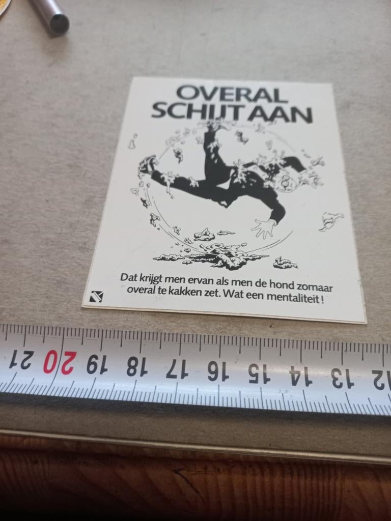 Overal schijt aan sjef van oekel, Verzamelen, Ophalen of Verzenden, Zo goed als nieuw
