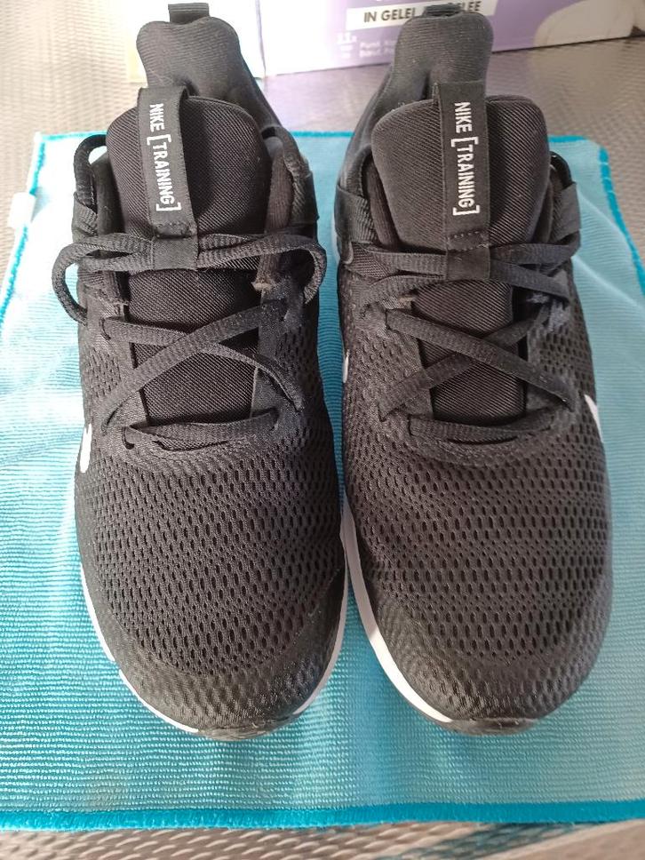 Sneakers ( Dames )., Kleding | Dames, Schoenen, Zo goed als nieuw, Sneakers of Gympen, Grijs, Ophalen of Verzenden