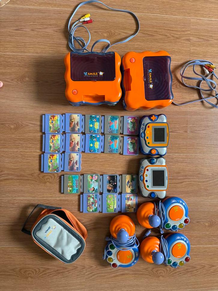 Vtech V.Smile Console met 2 Spellen, Kinderen en Baby's, Speelgoed | Vtech, Gebruikt, 4 tot 6 jaar, Ophalen of Verzenden
