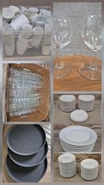 Servies voor een feest 60 - 80mensen borden glazen mokken, Huis en Inrichting, Keuken | Servies, Ophalen, Overige stijlen, Kop(pen) en/of Schotel(s)
