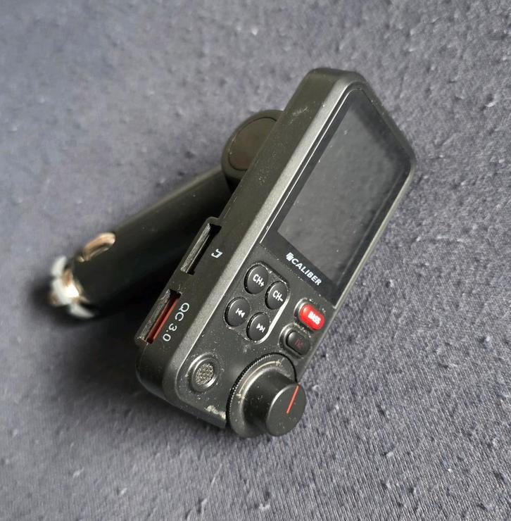 Caliber PMT566BT Bluetooth FM Transmitter voor Auto, Auto diversen, Auto-accessoires, Zo goed als nieuw, Ophalen of Verzenden