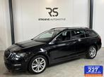 Skoda Octavia Combi 1.5 TSI 150 pk DSG Buss Edition Plus | N, Auto's, Lichtsensor, Leder en Stof, Zwart, Origineel Nederlands
