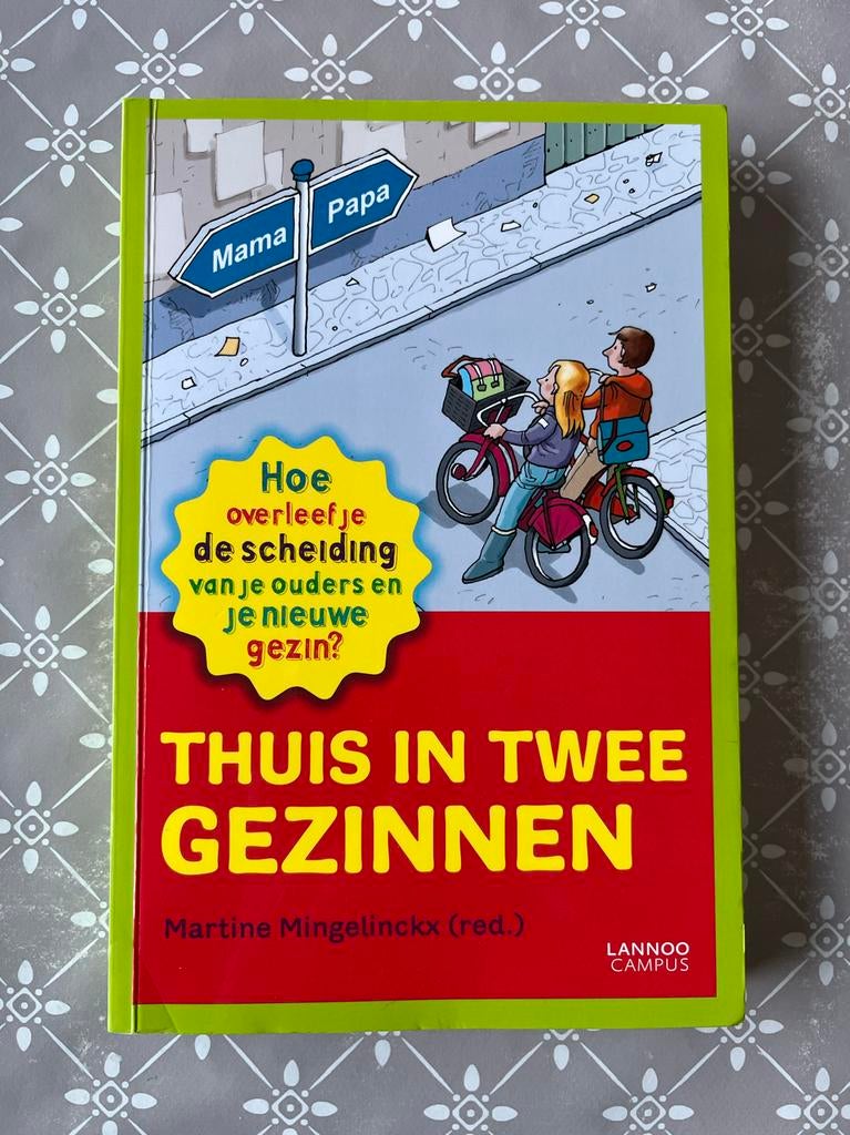 Thuis in Twee Gezinnen - Martine Mingelinckx, Ophalen of Verzenden, Zo goed als nieuw, Non-fictie