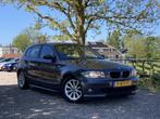 BMW 1-serie 120i | 5 deurs + Clima nu €3.975,-!, Zwart, 4 cilinders, 665 kg, Handgeschakeld