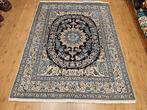 Vintage handgeknoopt perzisch tapijt nain 248x188, Info@SlatsAntiek.nl, Tweedehands, Perzisch, 150 tot 200 cm
