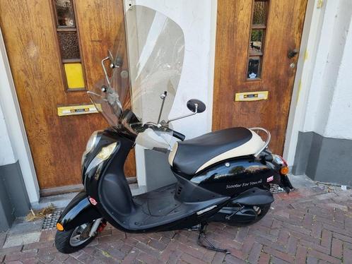 Sym Mio Snor 795 brom 950 bij ;Scooterforyou, Zwolle  kilome, Fietsen en Brommers, Scooters | SYM, Gebruikt, Mio, Maximaal 25 km/u