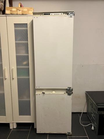 Bosch inbouw Koelkast met diepvries KIE28440/01 beschikbaar voor biedingen