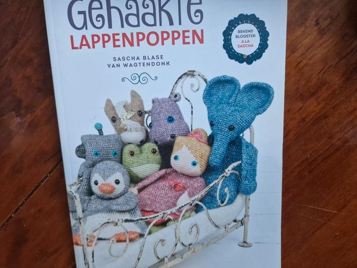 Sascha Blase-Van Wagtendonk - Gehaakte lappenpoppen, Boeken, Hobby en Vrije tijd, Zo goed als nieuw, Breien en Haken, Ophalen of Verzenden