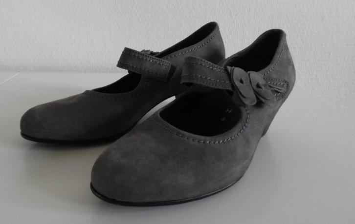 Gabor comfort suède pumps maat 37 H, Kleding | Dames, Schoenen, Zo goed als nieuw, Pumps, Grijs, Ophalen of Verzenden