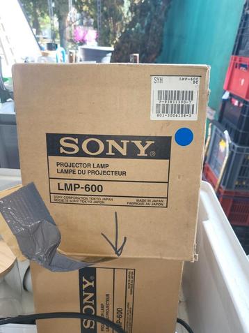 Sony LMP-600 Projectorlamp 2x beschikbaar voor biedingen