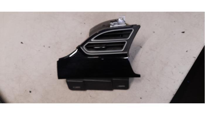 Dashboard sierlijst van een Tesla Model X, Auto-onderdelen, Dashboard en Schakelaars, Overige automerken, Gebruikt, 3 maanden garantie