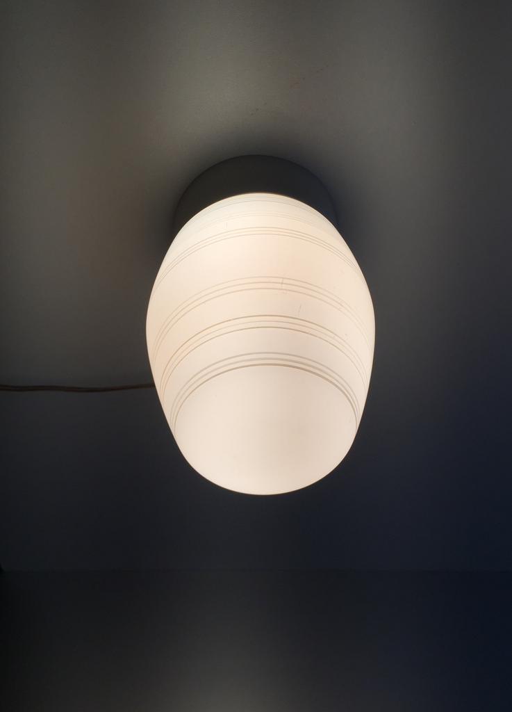 70s glass ceiling lamp vintage silence of the lamps, Ophalen of Verzenden, Gebruikt, Glas, Mid century modern vintage design