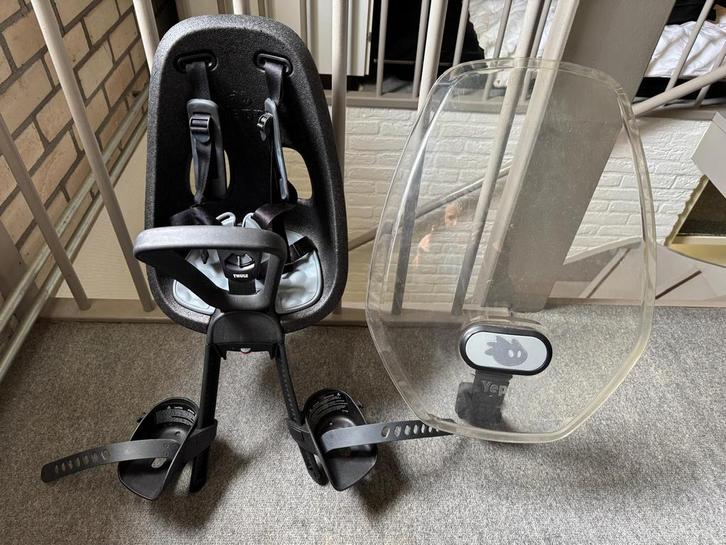 Fietsstoeltje Thule Yepp nexxt mini grey, Fietsen en Brommers, Fietsaccessoires | Fietsstoeltjes, Zo goed als nieuw, Voorzitje